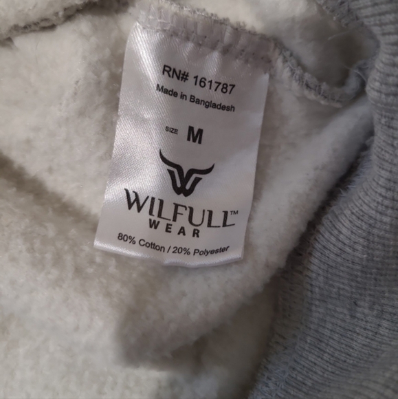 Wilfull Wear Men Oversized SZ Med Grey green hoodie w/mountains and Bigfoot PNW - Picture 8 of 9